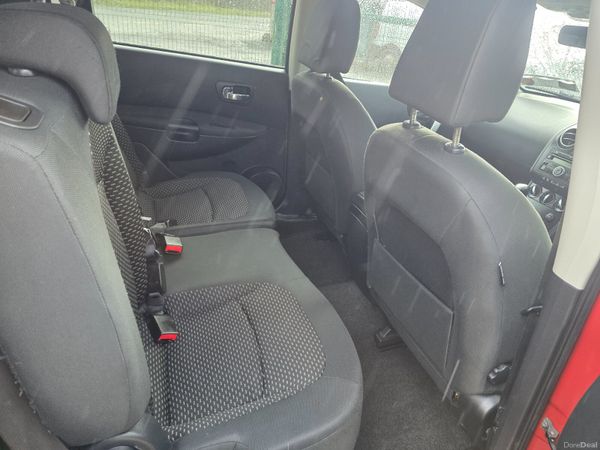 Nissan Qashqai+2 2010 370240300