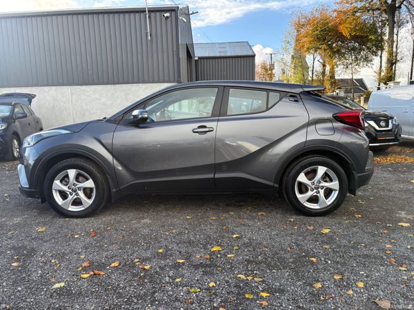 Toyota C-HR 370452141