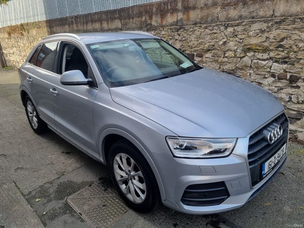 Audi Q3 2016 370520489