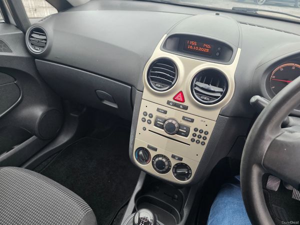 Vauxhall Corsa 2010 370744427