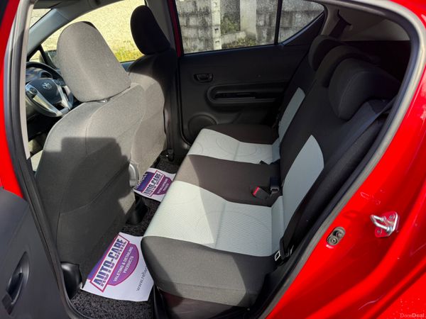 Toyota Aqua 2014/Automatic/ Hybrid 370730355