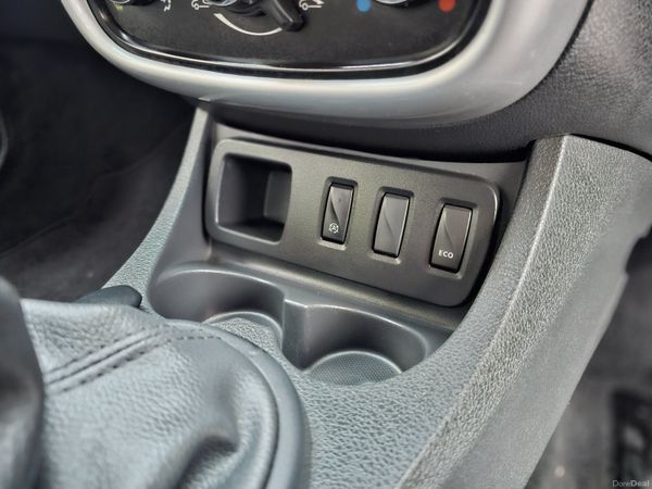 DACIA DUSTER 1.5 DCI 110 BHP // LOW MILEAGE 370800947