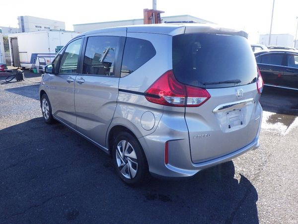 Honda Freed 2017 370810037