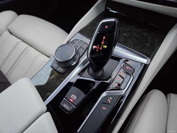 2017 BMW 520D M Sport | High spec | low mileage 370922529