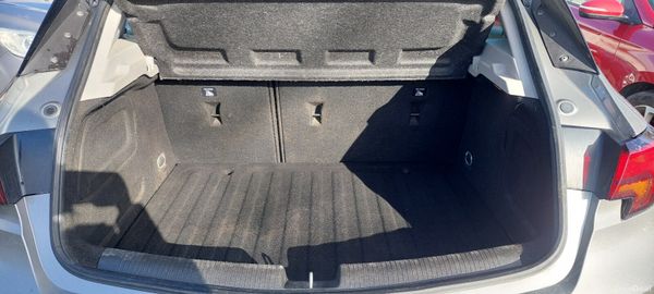 Opel Astra 2017 371006440