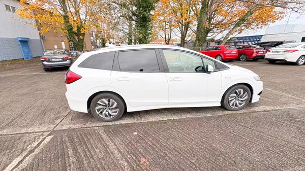 Honda Jade1.5 Hybrid Auto 6 SEATER 2015 371275447