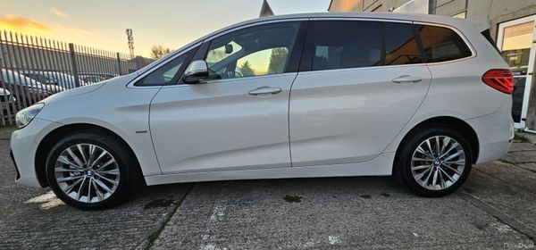 2018 BMW 2-Series 7 Seater 371210179