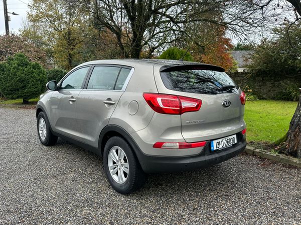 Kia Sportage Low KM's 371353303