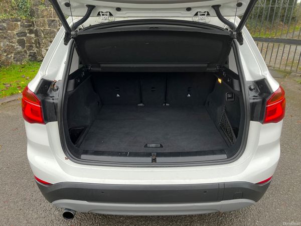 BMW X1 sDrive  18d SE 2.0 371325203