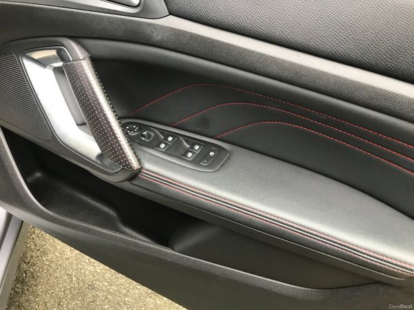 191 Peugeot 308 GT Line puretech 1.2 petrol 371449780