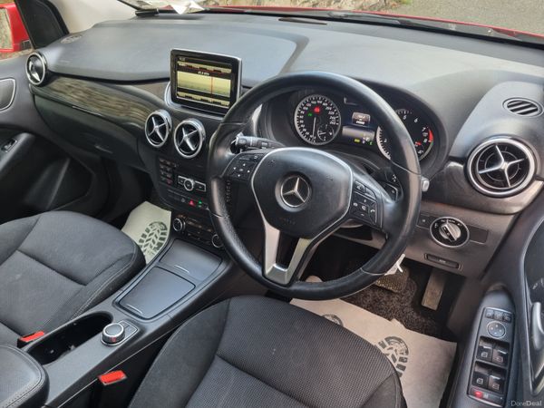 Mercedes-Benz B-Class  Auto 2014 371500605