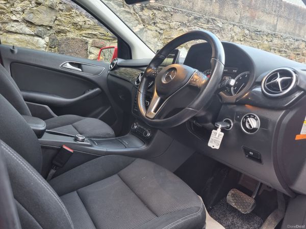 Mercedes-Benz B-Class  Auto 2014 371500611