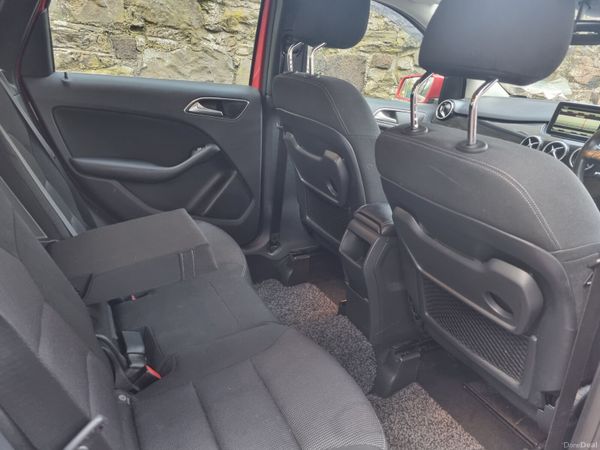 Mercedes-Benz B-Class  Auto 2014 371500627