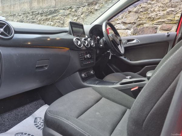 Mercedes-Benz B-Class  Auto 2014 371500629