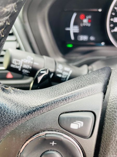 2018 HONDA VEZEL 1.5 HYBIRD AUTOMATIC HIGH SPEC 371531843