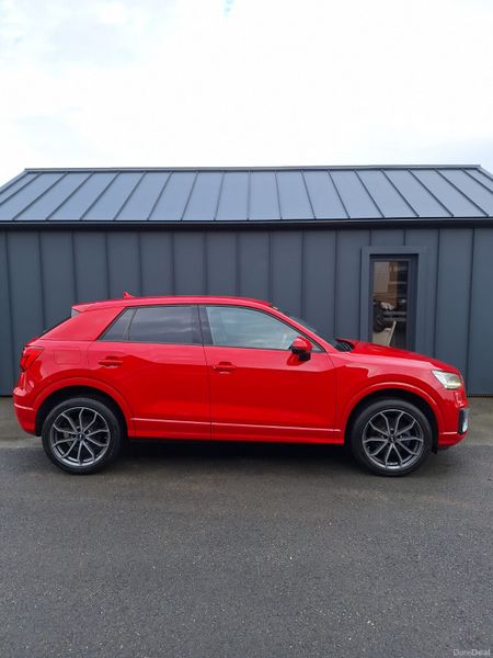 Audi Q2 2017 371653850