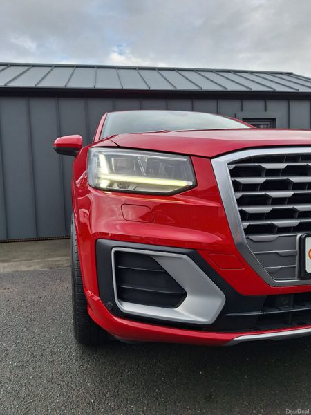 Audi Q2 2017 371653875