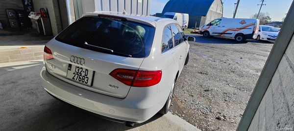 132 Audi A4 Avant S-Line Estate 371632981