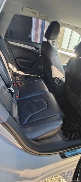 132 Audi A4 Avant S-Line Estate 371633053