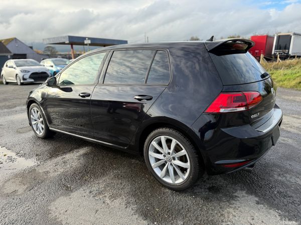 VOLKSWAGEN GOLF BLACK 2016 1.4L PETROL AUTOMATIC 371717750