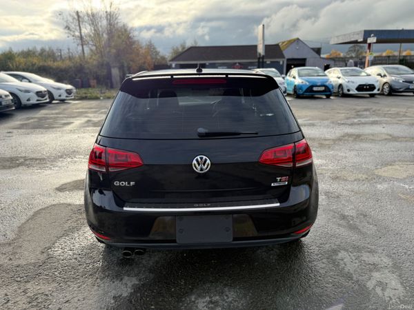 VOLKSWAGEN GOLF BLACK 2016 1.4L PETROL AUTOMATIC 371717751