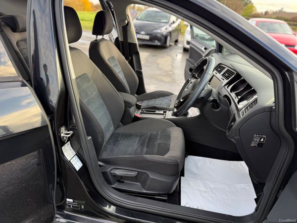 VOLKSWAGEN GOLF BLACK 2016 1.4L PETROL AUTOMATIC 371717763