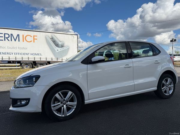 VOLKSWAGEN POLO ( 2015 ) 1.2L PETROL AUTOMATIC 371720128