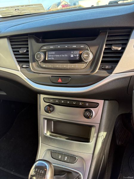 Opel Astra 2019 371894183