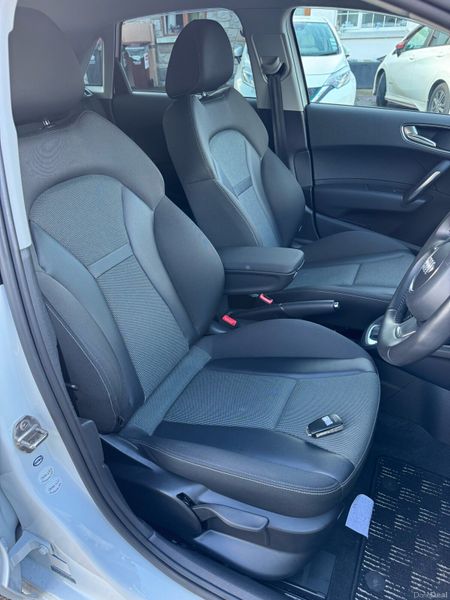 Audi a1 1.4 Auto 47000kms 2013 371958523