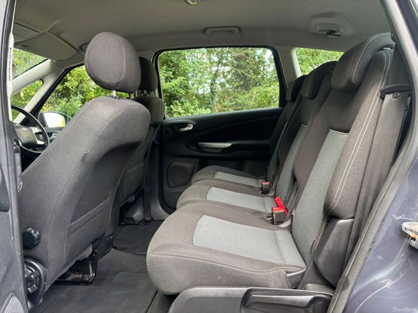 142 Ford S-Max 1.6TDCI 115PS 7 seater! 371902647