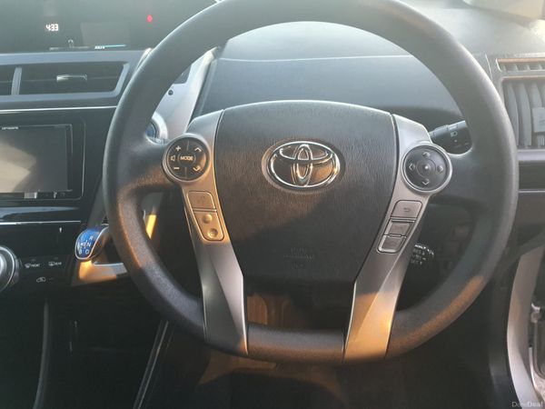 Toyota Prius / Alpha 5 Seater 372190817