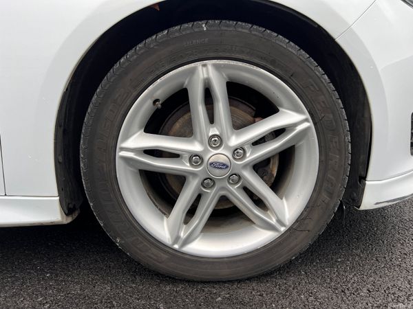 2015 Ford Focus Zetec S 1.5 TDCI 372199687