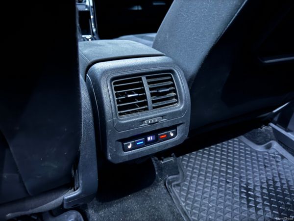 Volkswagen Touran HIGHLINE 1.4 DSG 7 Seater Auto 372283974