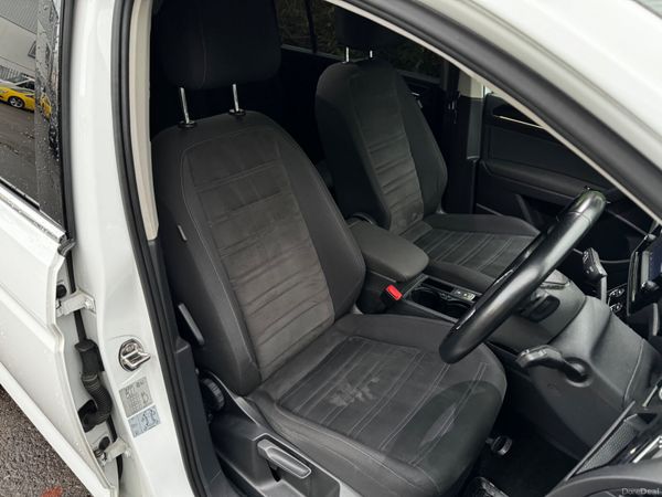 Volkswagen Touran HIGHLINE 1.4 DSG 7 Seater Auto 372283903
