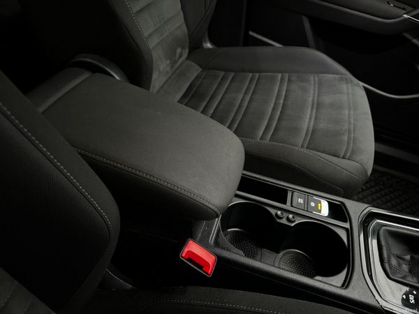 Volkswagen Touran HIGHLINE 1.4 DSG 7 Seater Auto 372283924