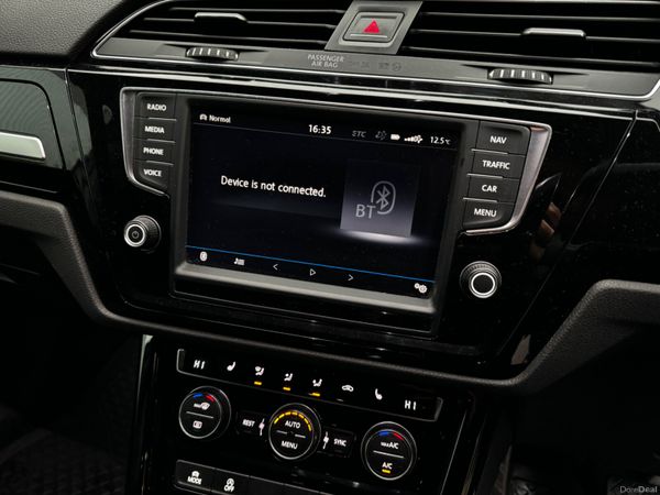 Volkswagen Touran HIGHLINE 1.4 DSG 7 Seater Auto 372283925