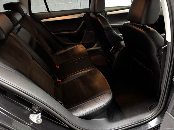 Skoda Octavia 2015  Estate  ! 372326379