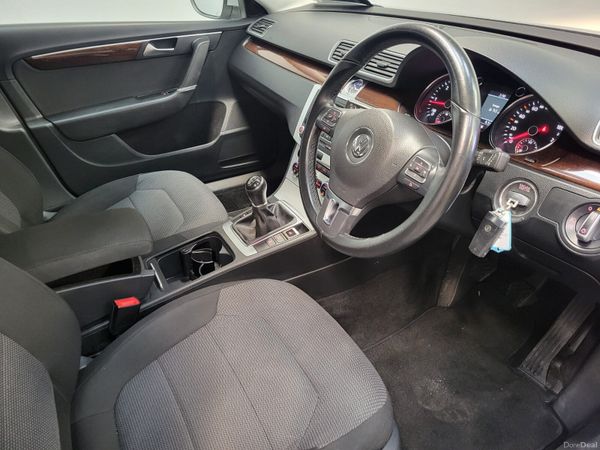 142 Volkswagen Passat 1.6TDI ESTATE - NEW NCT 372775491