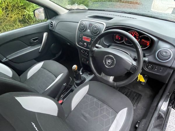 Dacia Sandero Stepway 2015 LOW MILEAGE 372721327