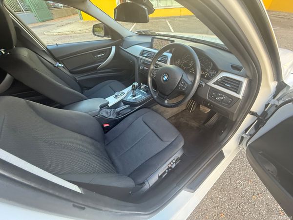 Bmw 320D Touring Automatic 372729241