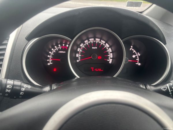 182 Kia Venga 1.4 Petrol 372861857