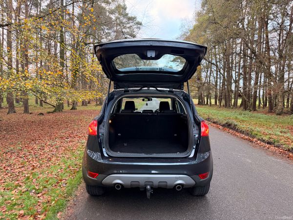 Ford Kuga 2012 4X4 Automatic 372866739