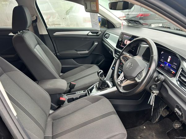 Volkswagen T ROC Life 1.0 372884593