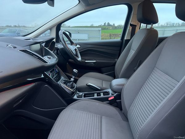 2015 (152) Ford C-Max Titanium 1.5 TDCI 372896823