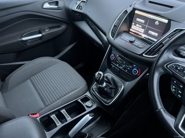 2015 (152) Ford C-Max Titanium 1.5 TDCI 372896837