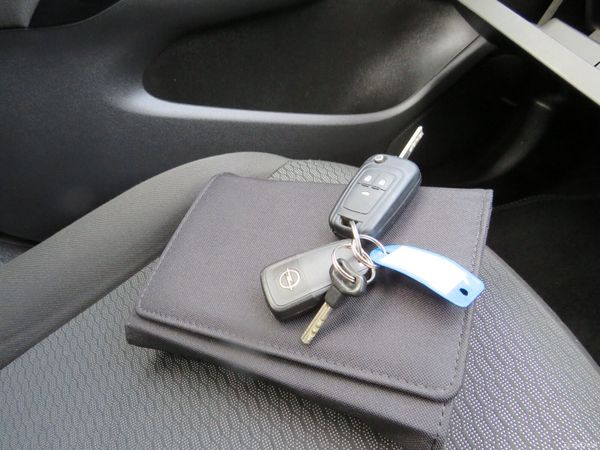 Opel Corsa 2017 5DR 1.4 PETROL IN SILVER 372899437