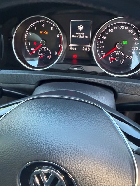 Nissan Note 2017 372967440