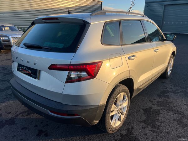 2020 (202) Skoda Karoq SE Tech 1.6 TDI 372977743
