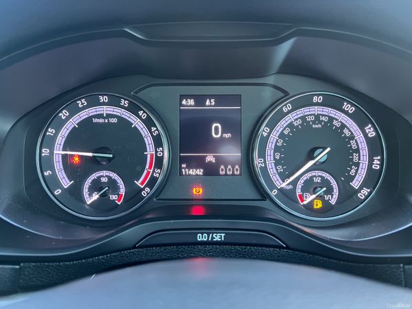 2020 (202) Skoda Karoq SE Tech 1.6 TDI 372977759