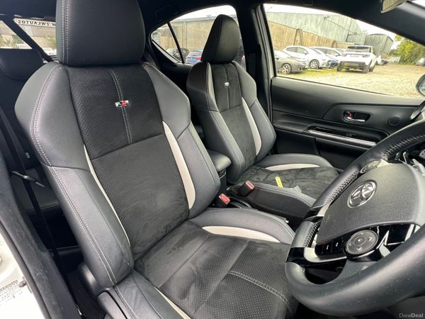 19 TOYOTA AQUA GR SPORT 372996237